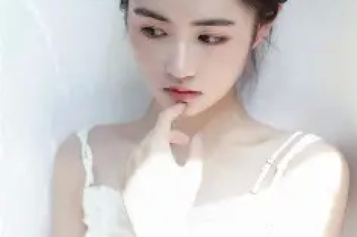网红连锁餐饮又翻车？顾客吃出4条疑似虫子异物！被曝食安问题后排队仍超3小时